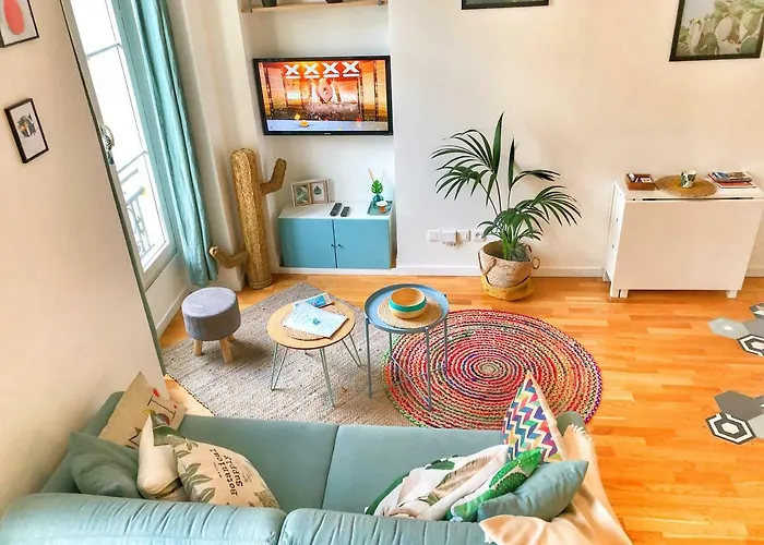 Homelivia, Frida, Mezzanine, Deco Raffinee Et Balcon *